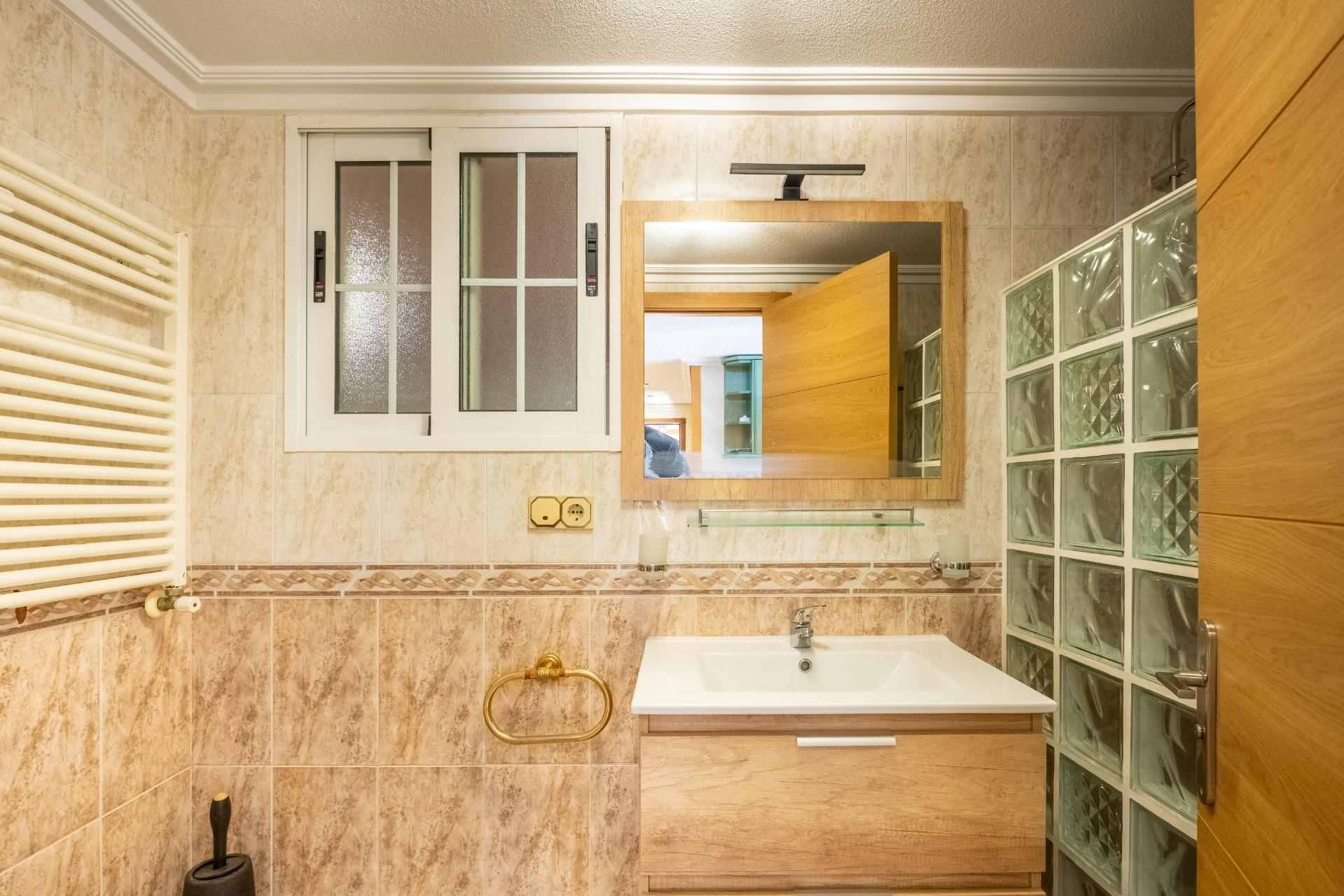 Master bedroom in villa for sale in Torrevieja