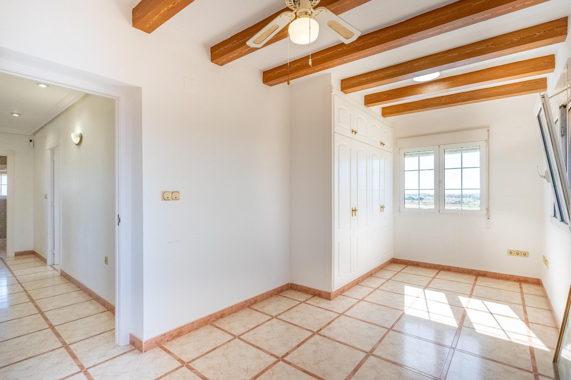 Garden in villa for sale in Torrevieja