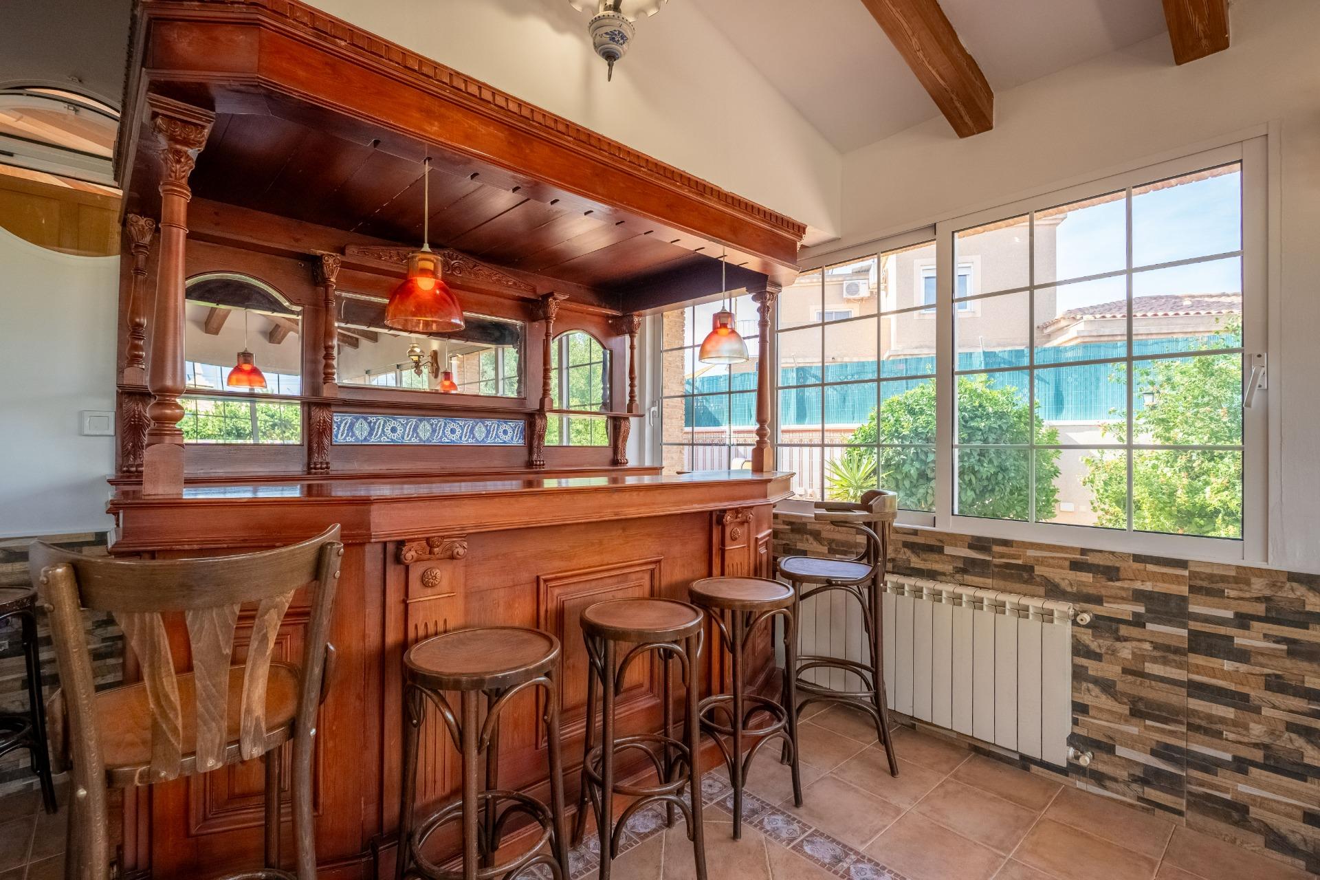 Dining area in villa for sale in Torrevieja