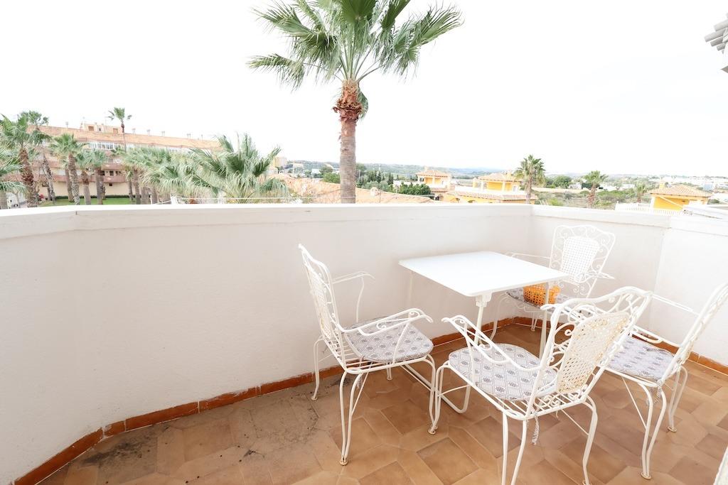 Bedroom in apartment for sale in Orihuela Costa