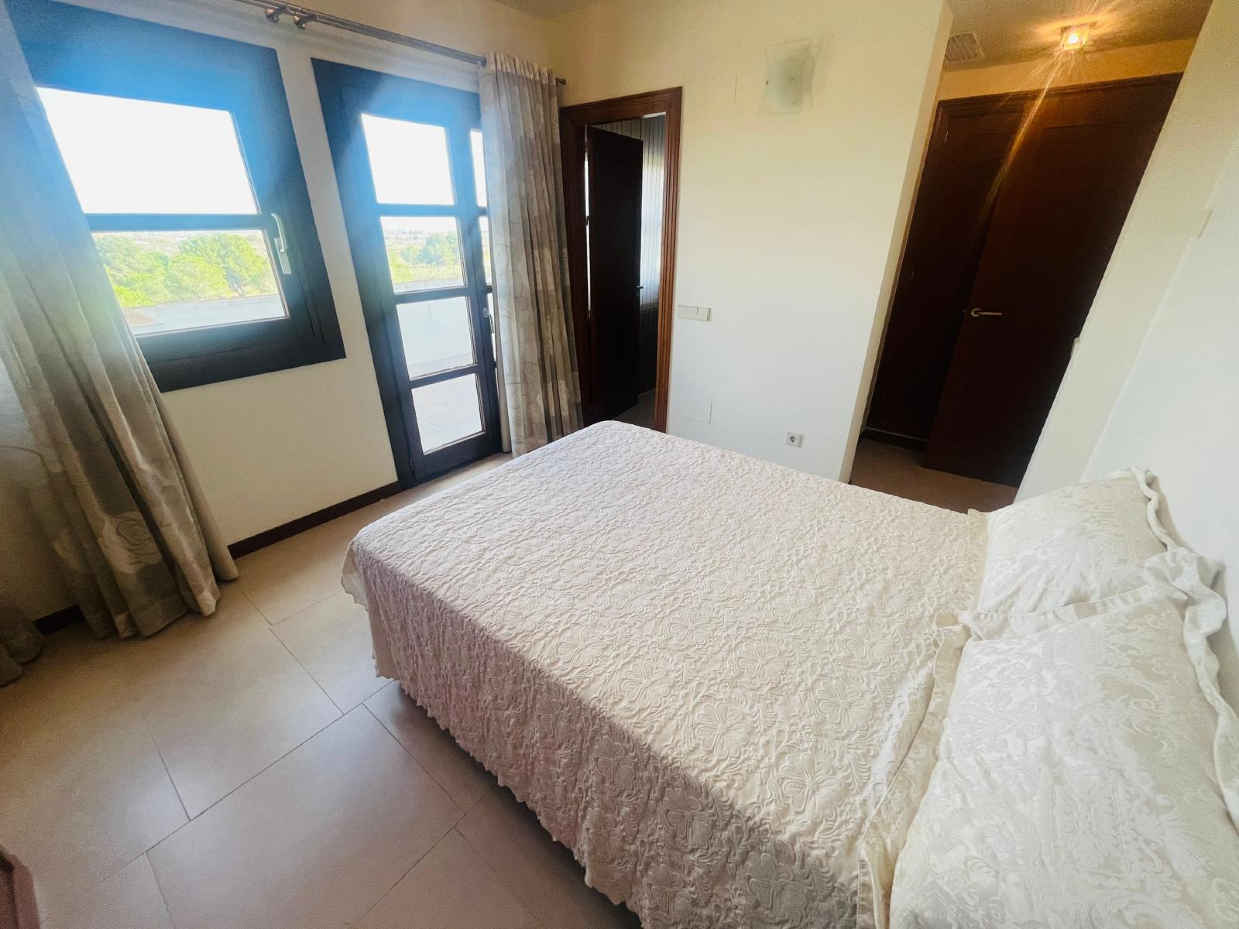 Garden in villa for sale in Sucina