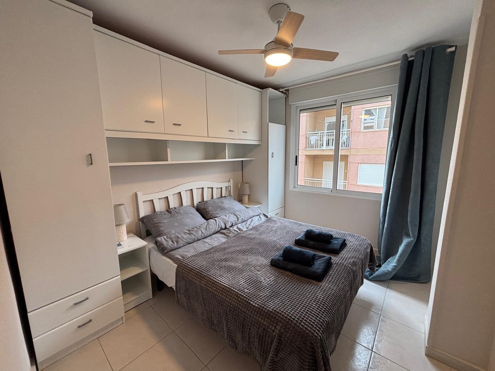 Master bedroom in apartment for sale in Torrevieja