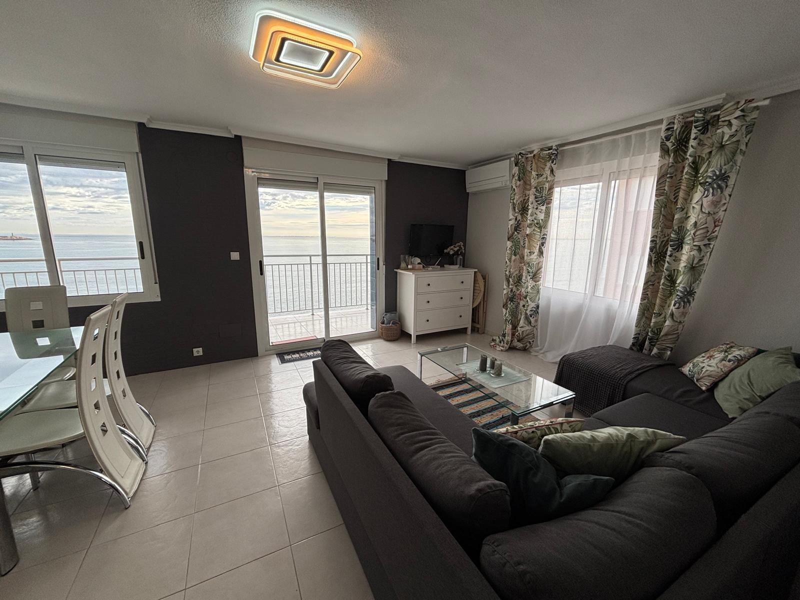 Frontline Beach Apartment – Playa de los Náufragos We are pleased to present this exceptional frontl