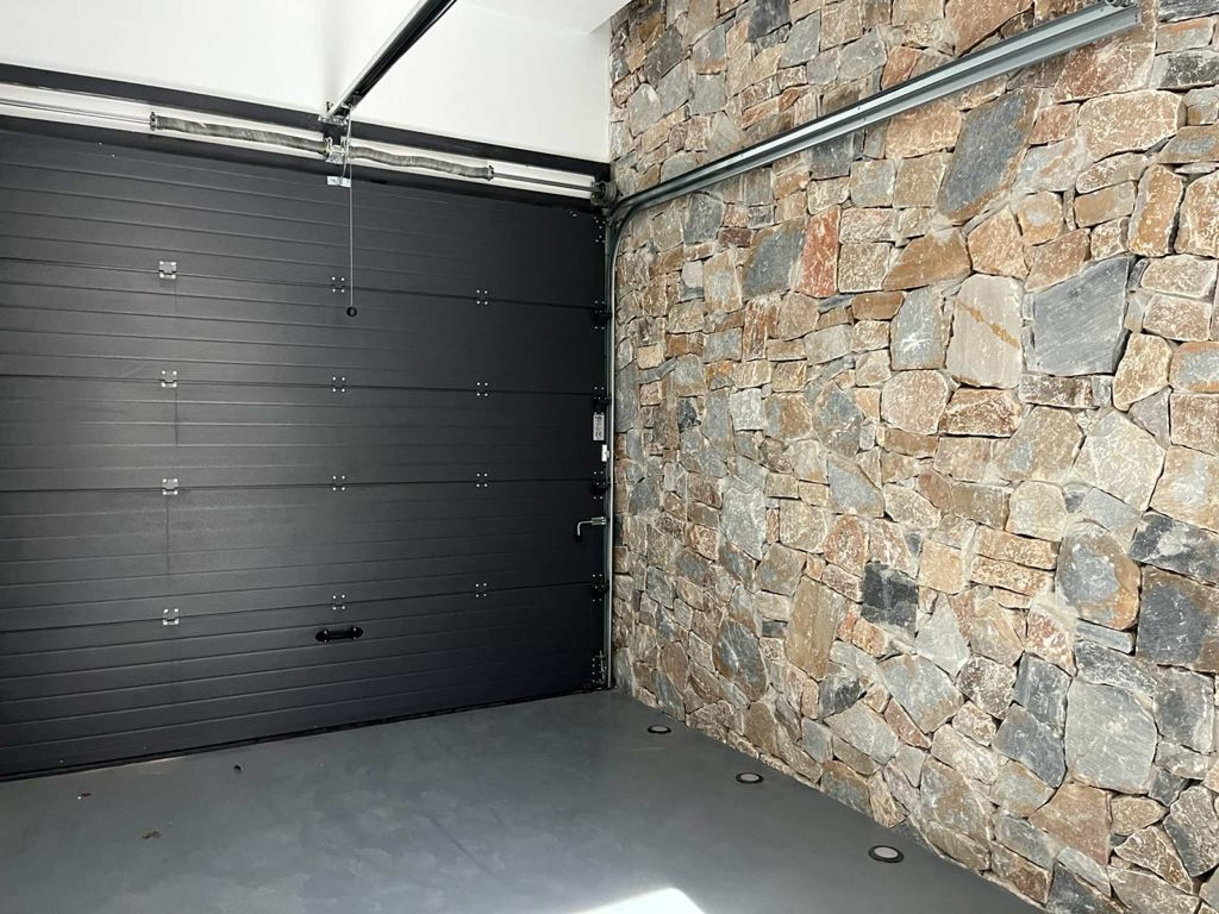 Bedroom in villa for sale in Rojales