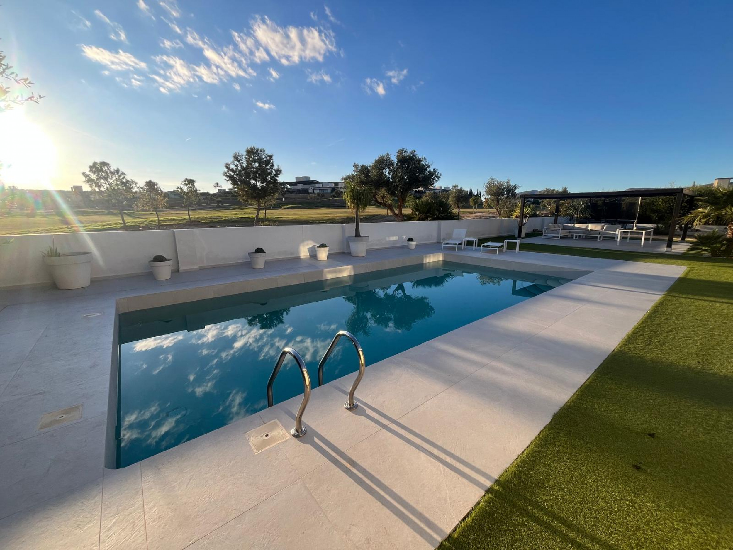 Outstanding south west facing detached Villa Zambra on a 1,000 m2 plot which overlooks the 18th fair