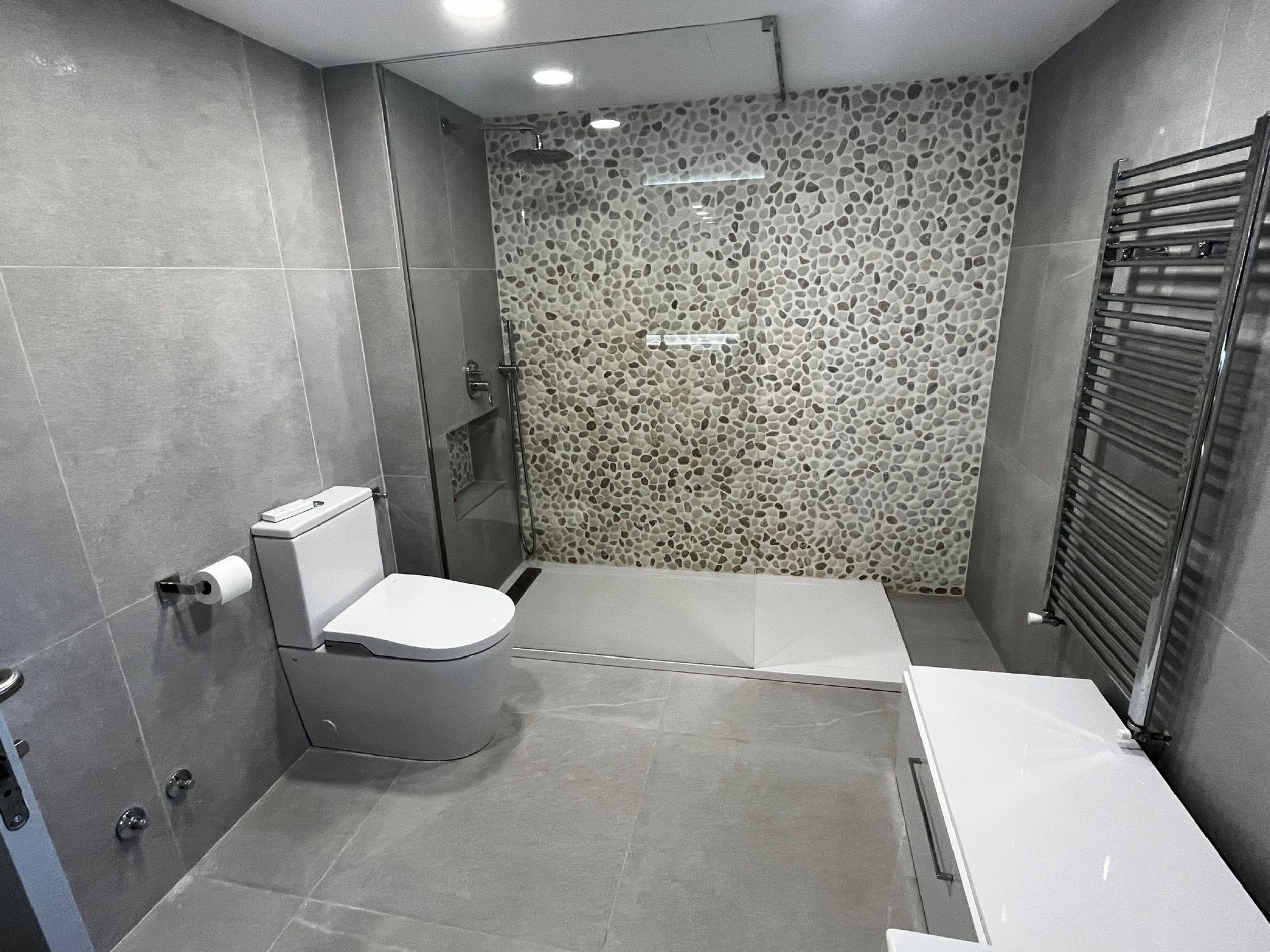 Bathroom in villa for sale in Sucina
