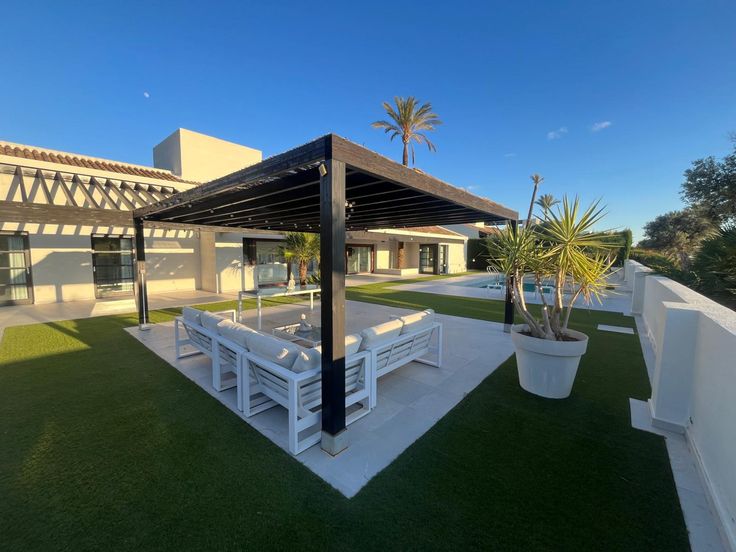 Bedroom in villa for sale in Sucina