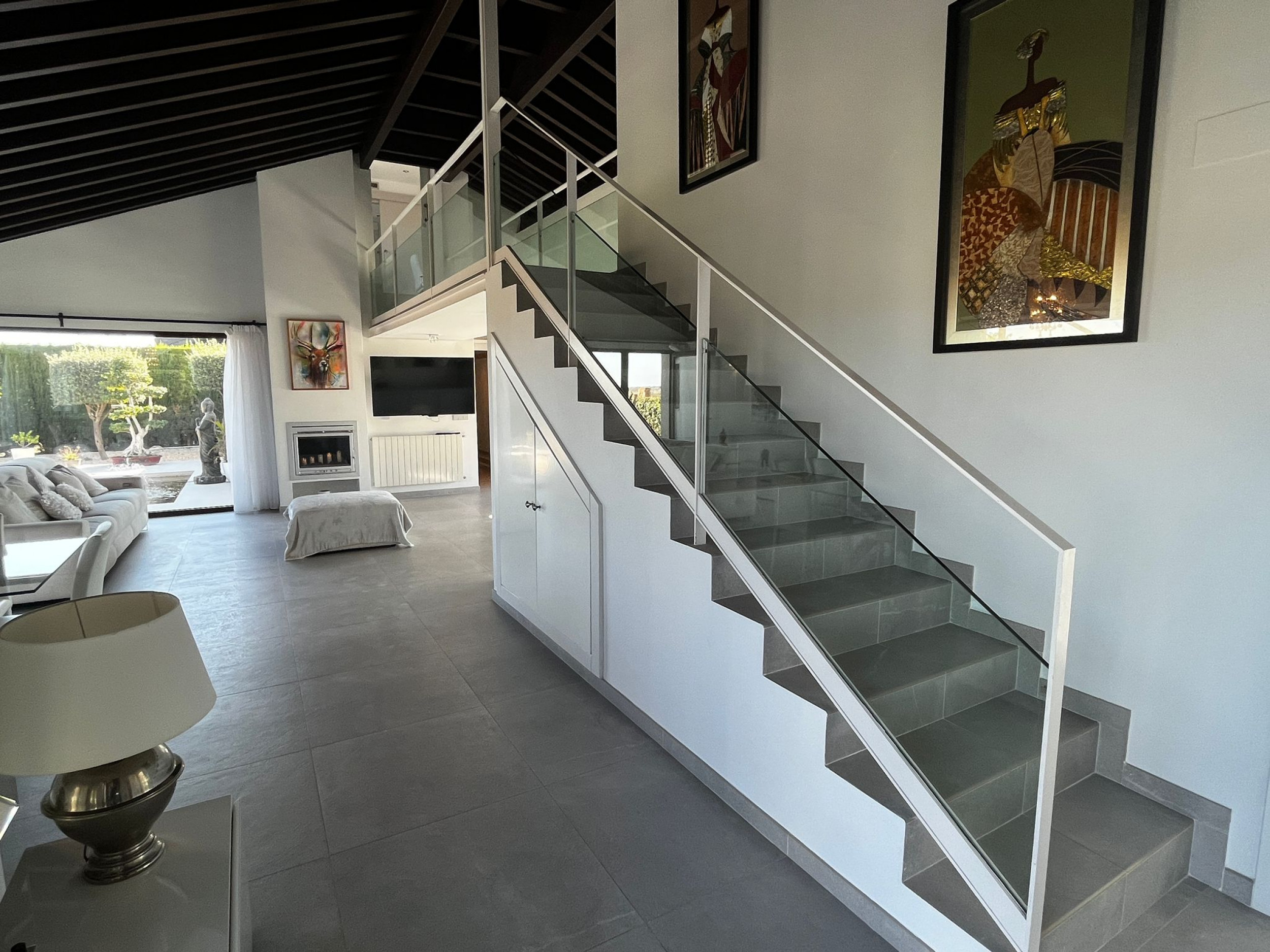Pool area in villa for sale in Sucina