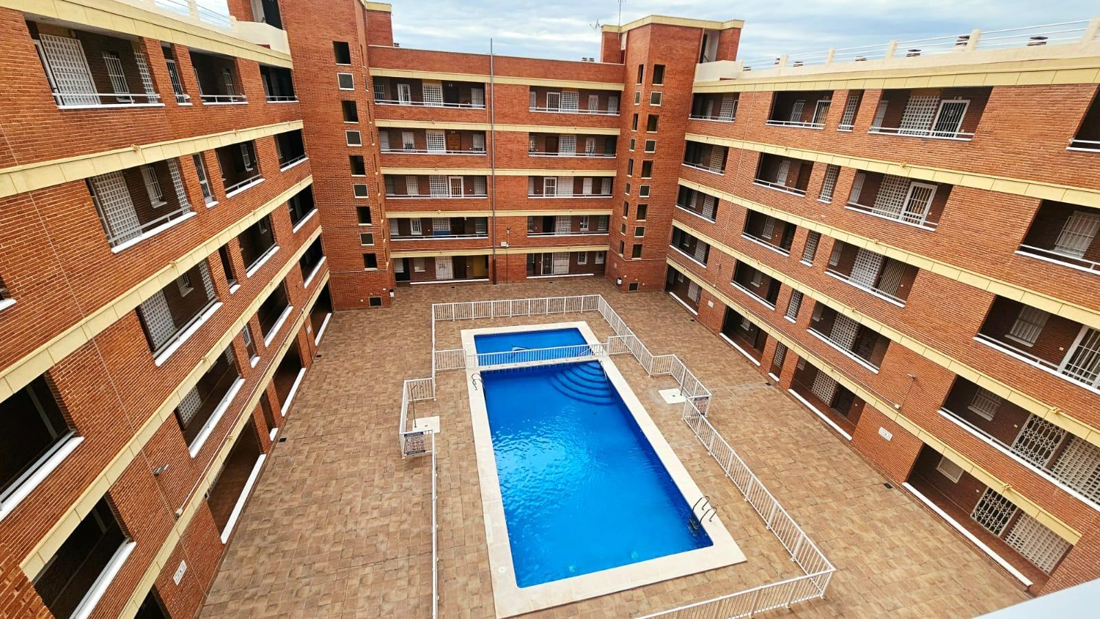 Terrace in apartment for sale in Torrevieja