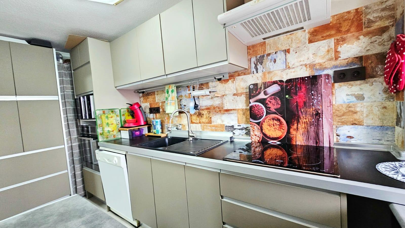 Terrace in apartment for sale in Torrevieja
