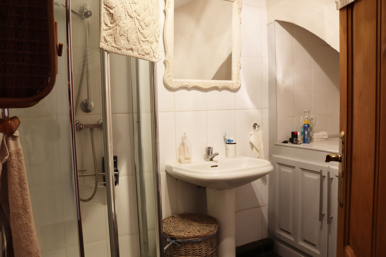 Master bedroom in terraced for sale in Jalón