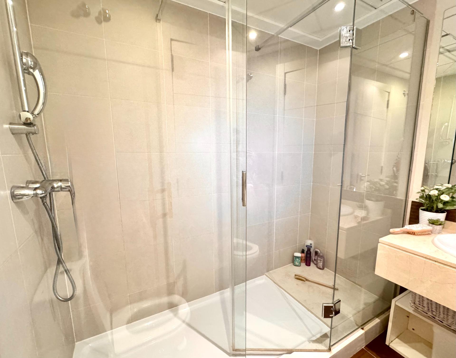 Pool area in villa for sale in Orihuela