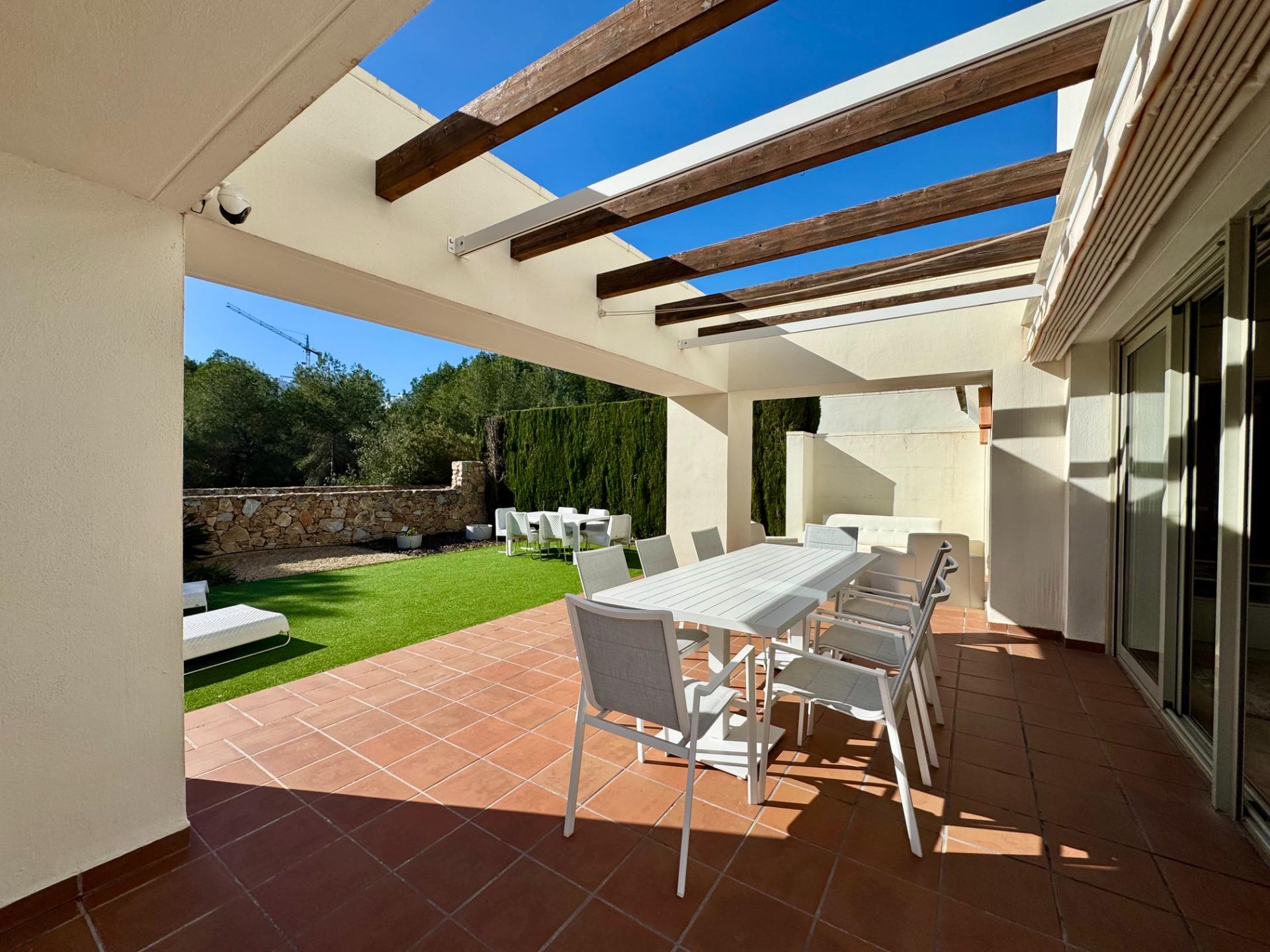 Exterior view in villa for sale in Orihuela