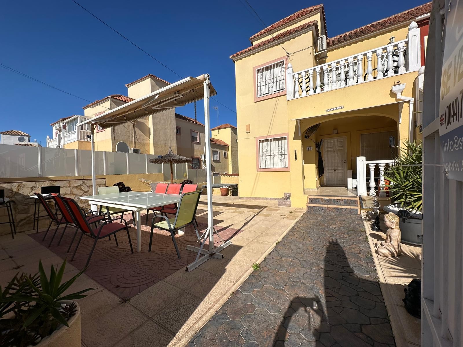 Living room in apartment for sale in San Miguel de Salinas