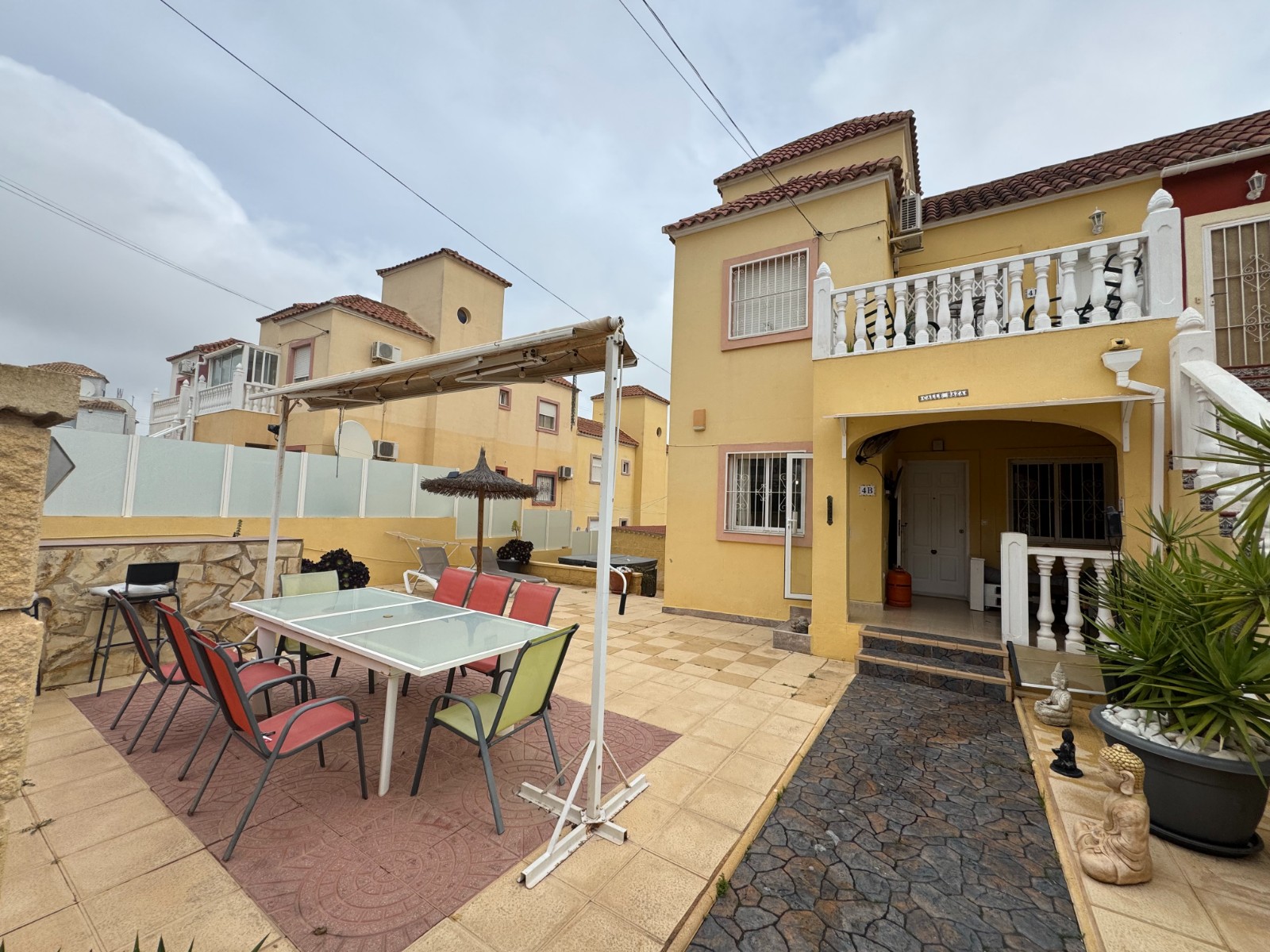 Kitchen in apartment for sale in San Miguel de Salinas