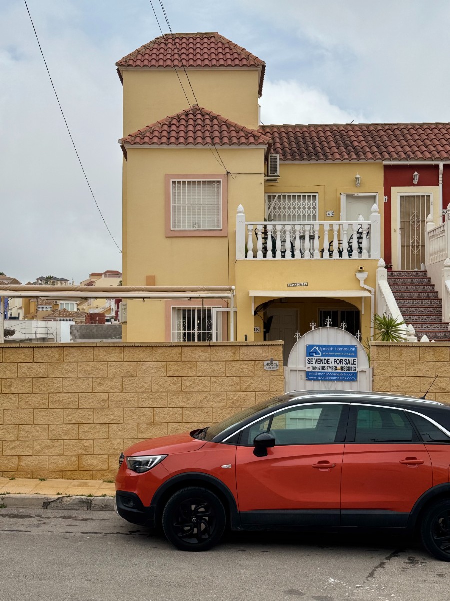 Master bedroom in apartment for sale in San Miguel de Salinas