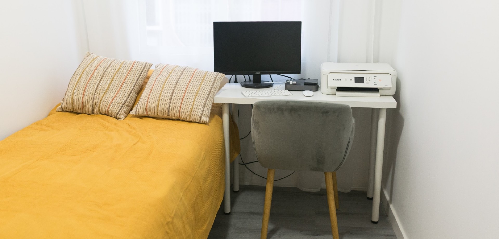 Living room in apartment for sale in Torrevieja