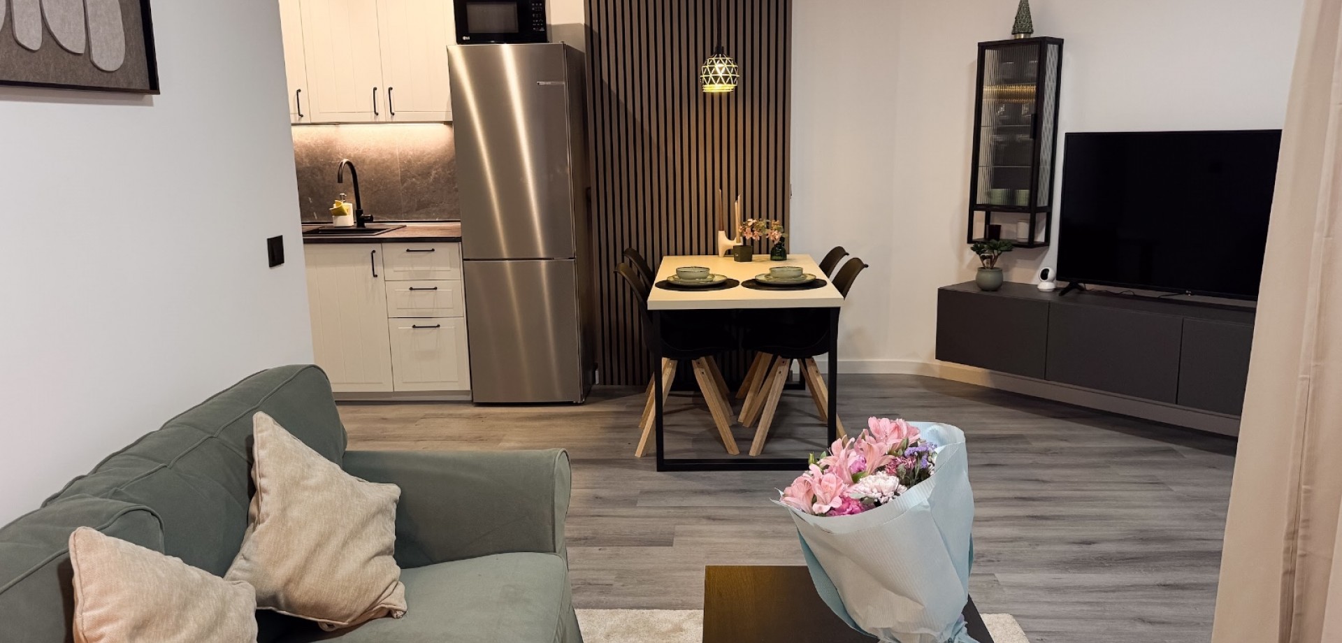 Master bedroom in apartment for sale in Torrevieja