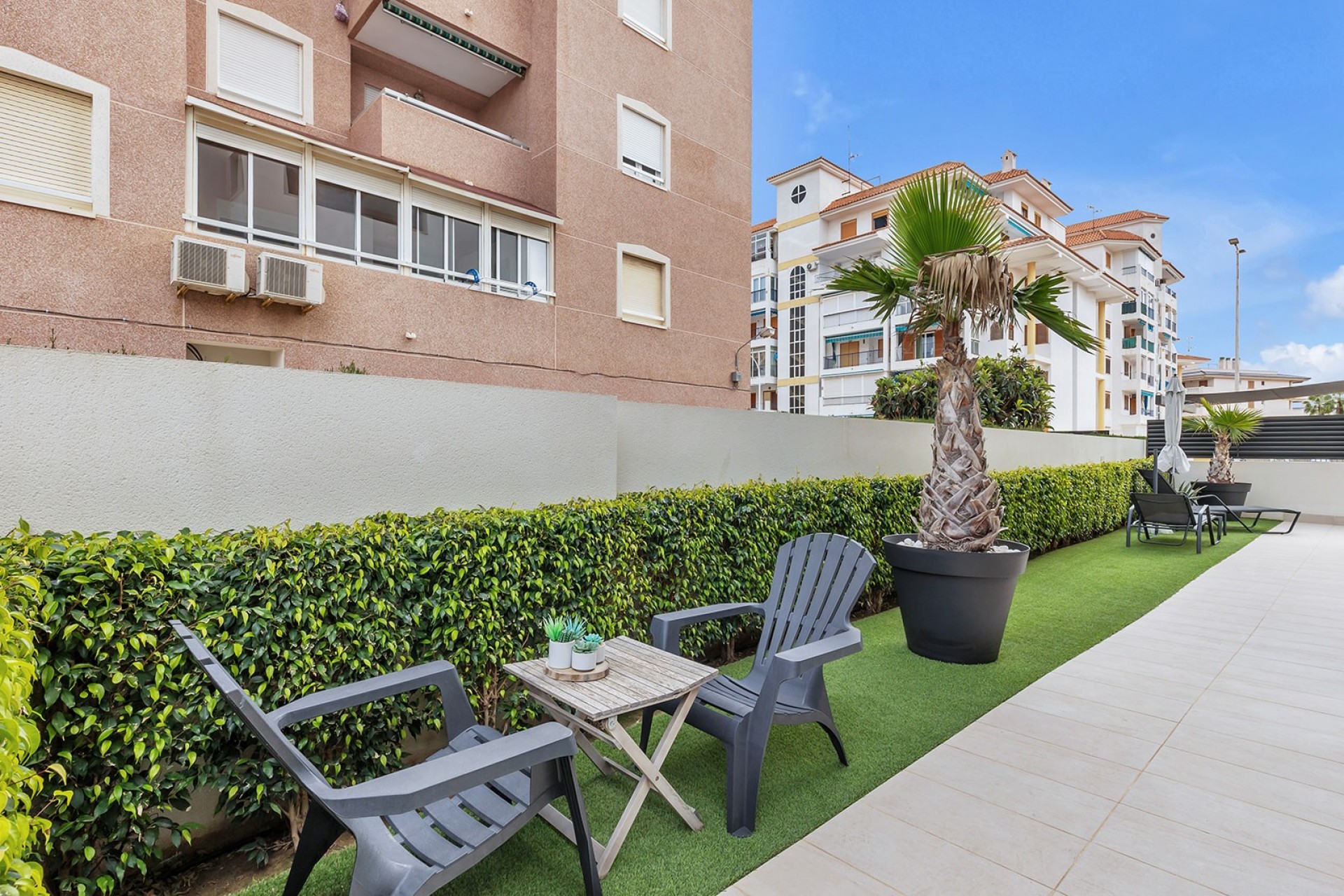 Garden in apartment for sale in Torrevieja