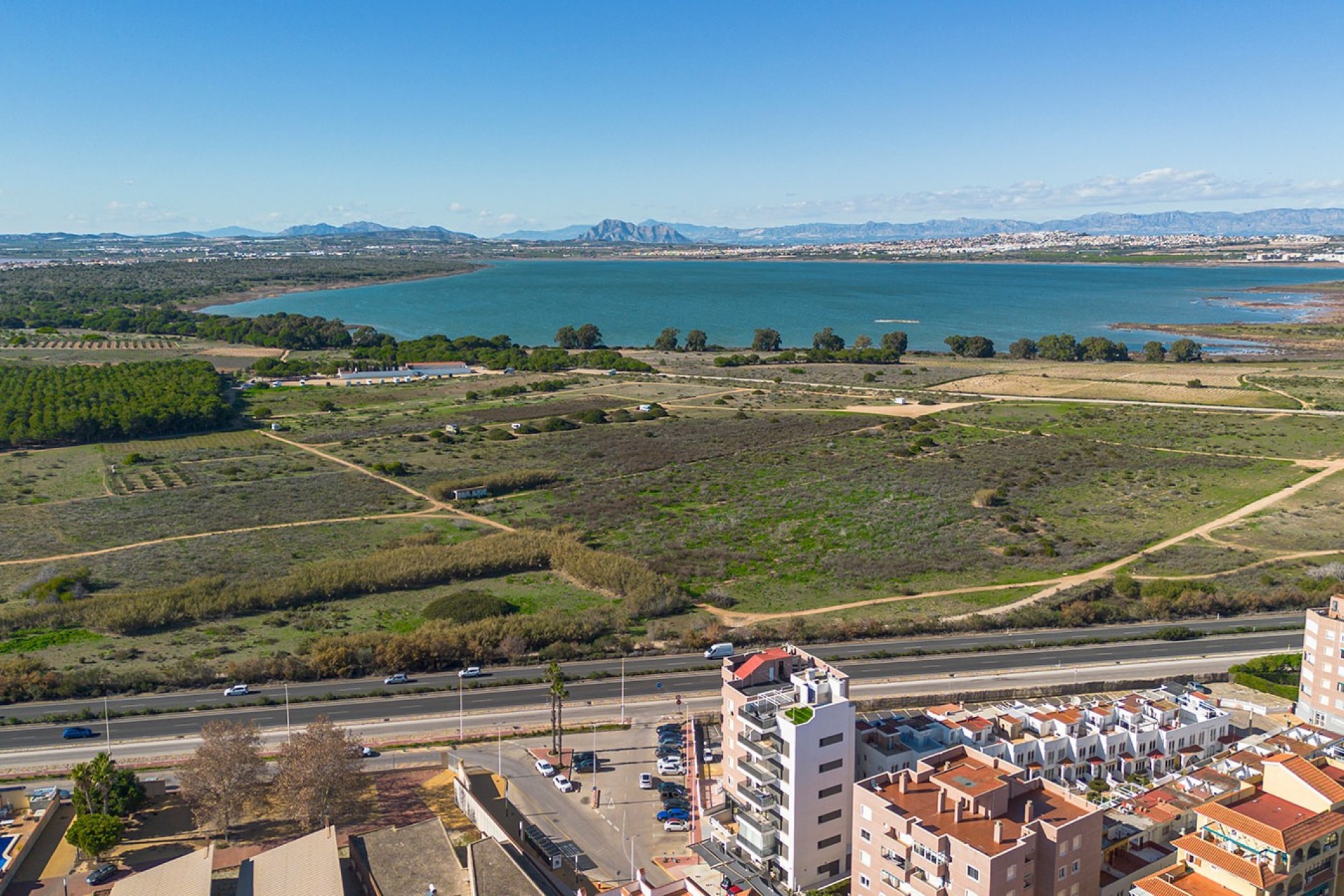 Bedroom in apartment for sale in Torrevieja