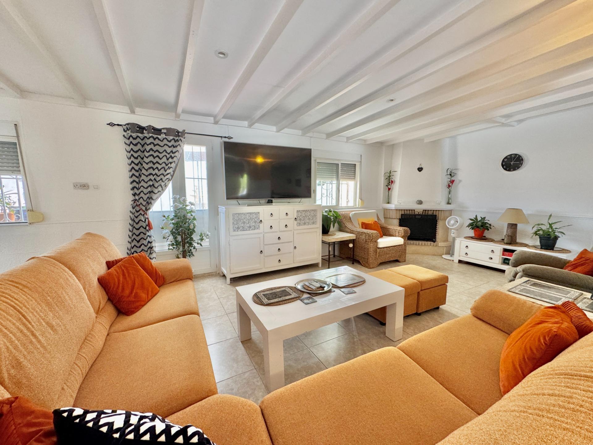 Kitchen in villa for sale in Dolores