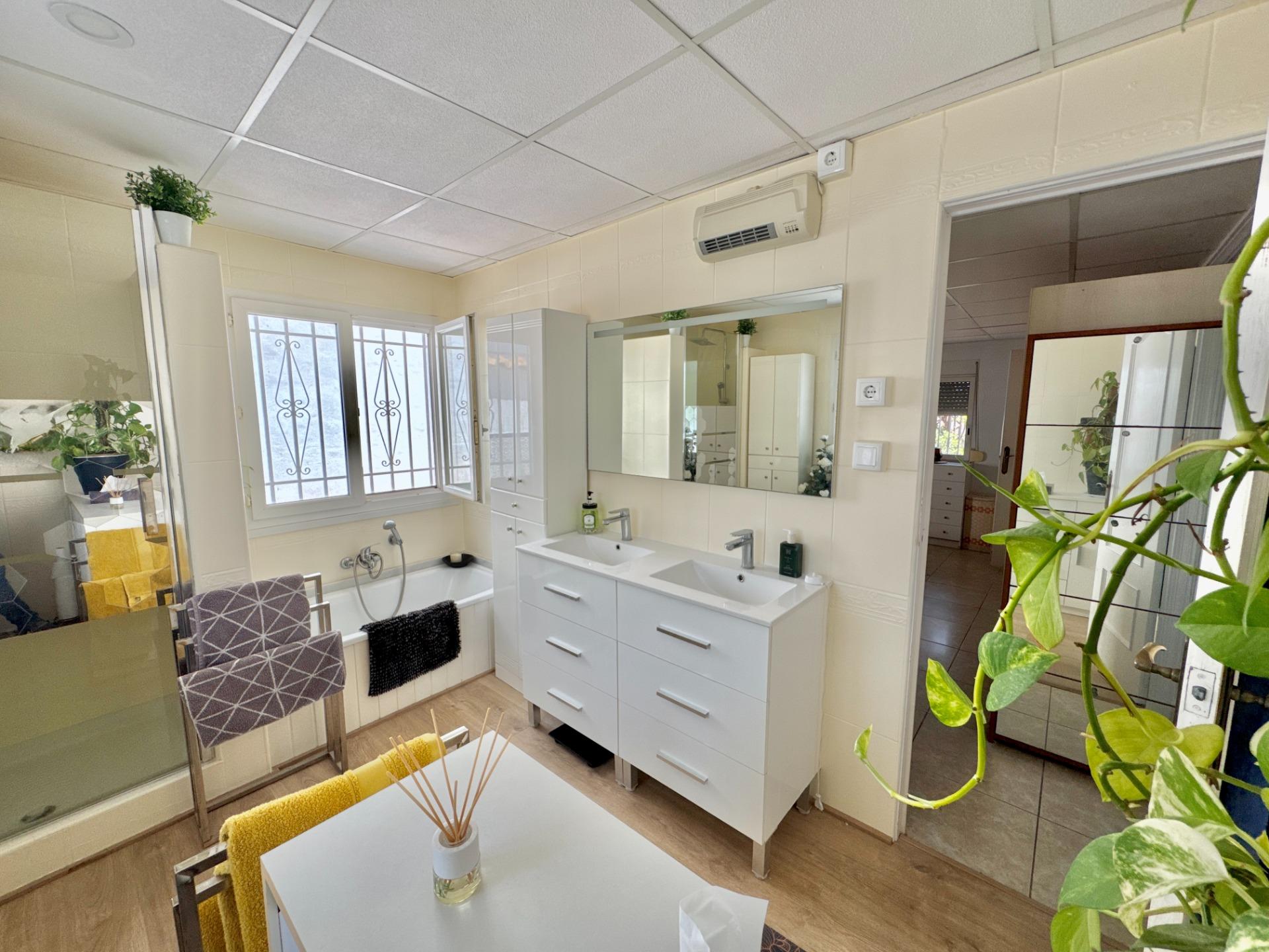 Kitchen in villa for sale in Dolores