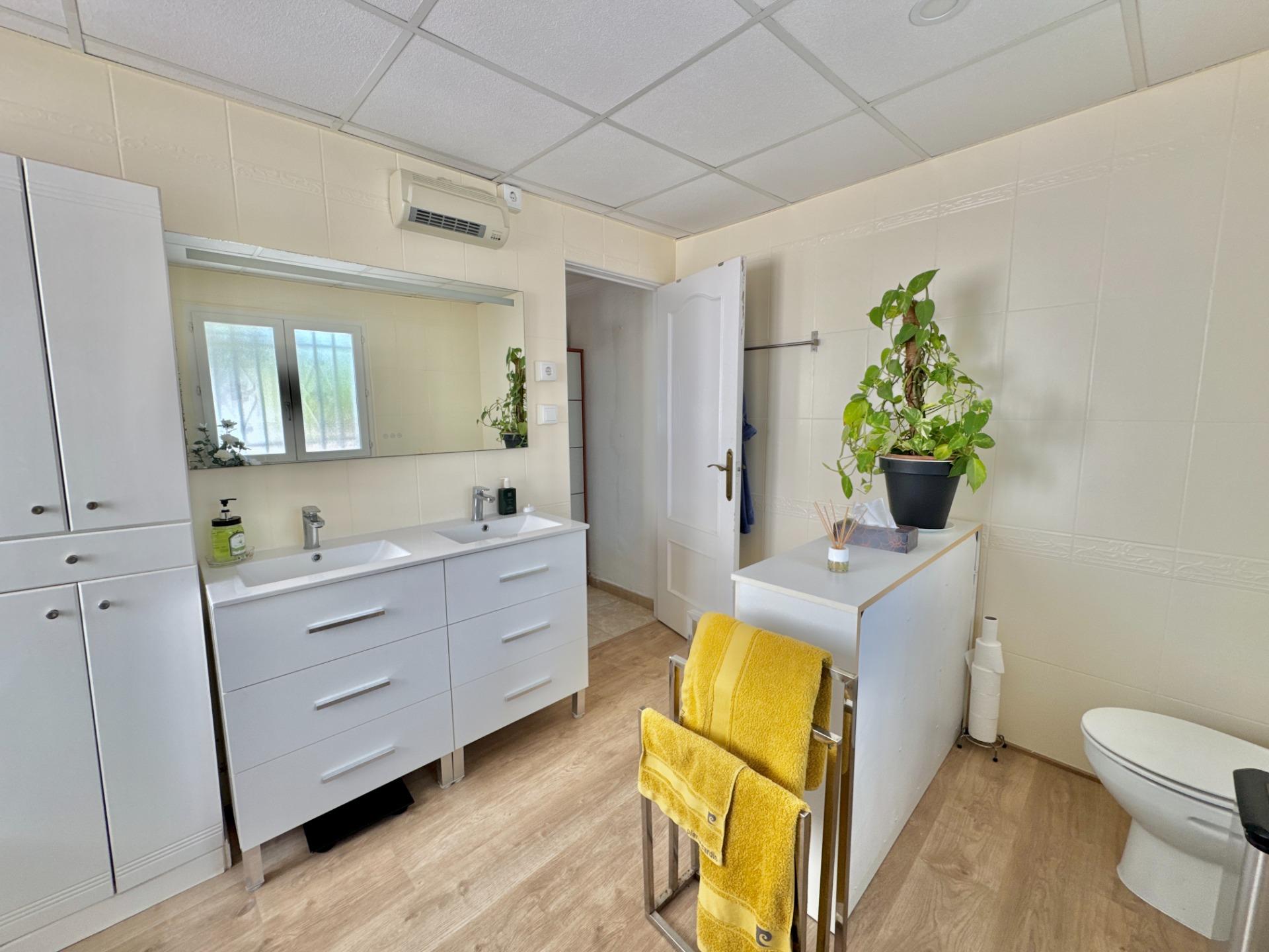 Bathroom in villa for sale in Dolores