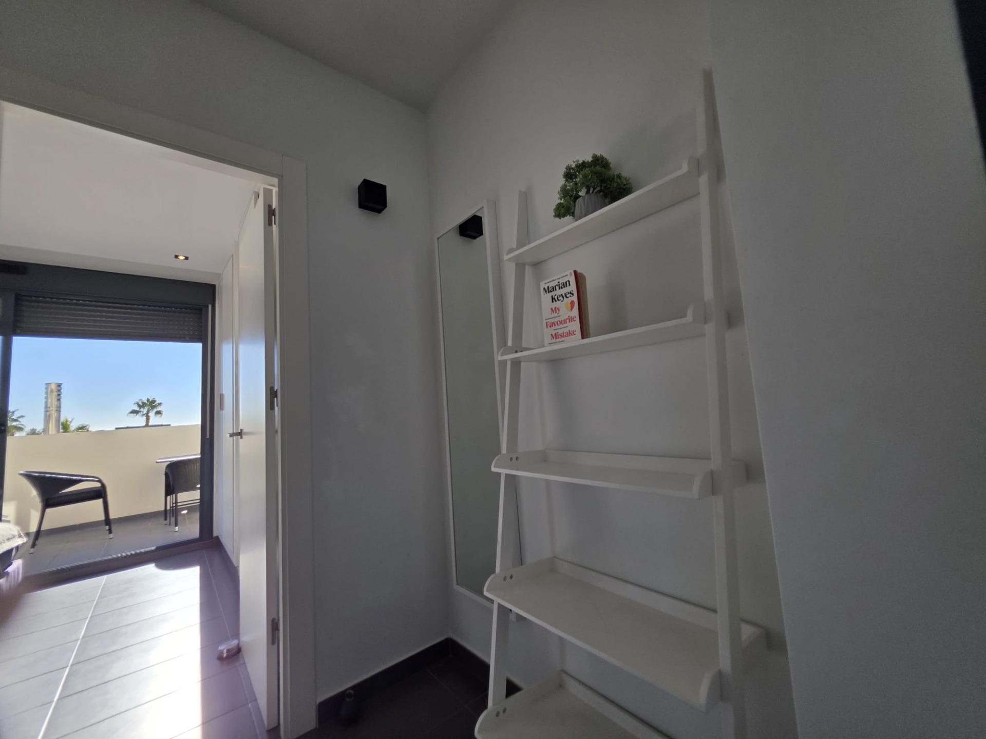 Garden in villa for sale in Orihuela Costa
