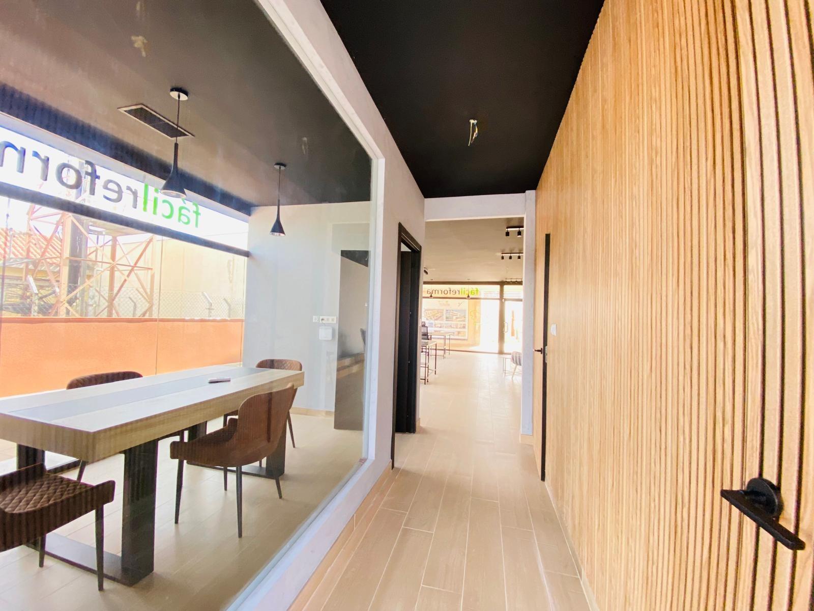 Living room in commercial for sale in Orihuela Costa