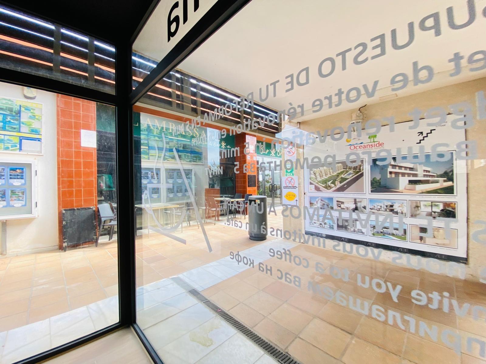 Kitchen in commercial for sale in Orihuela Costa