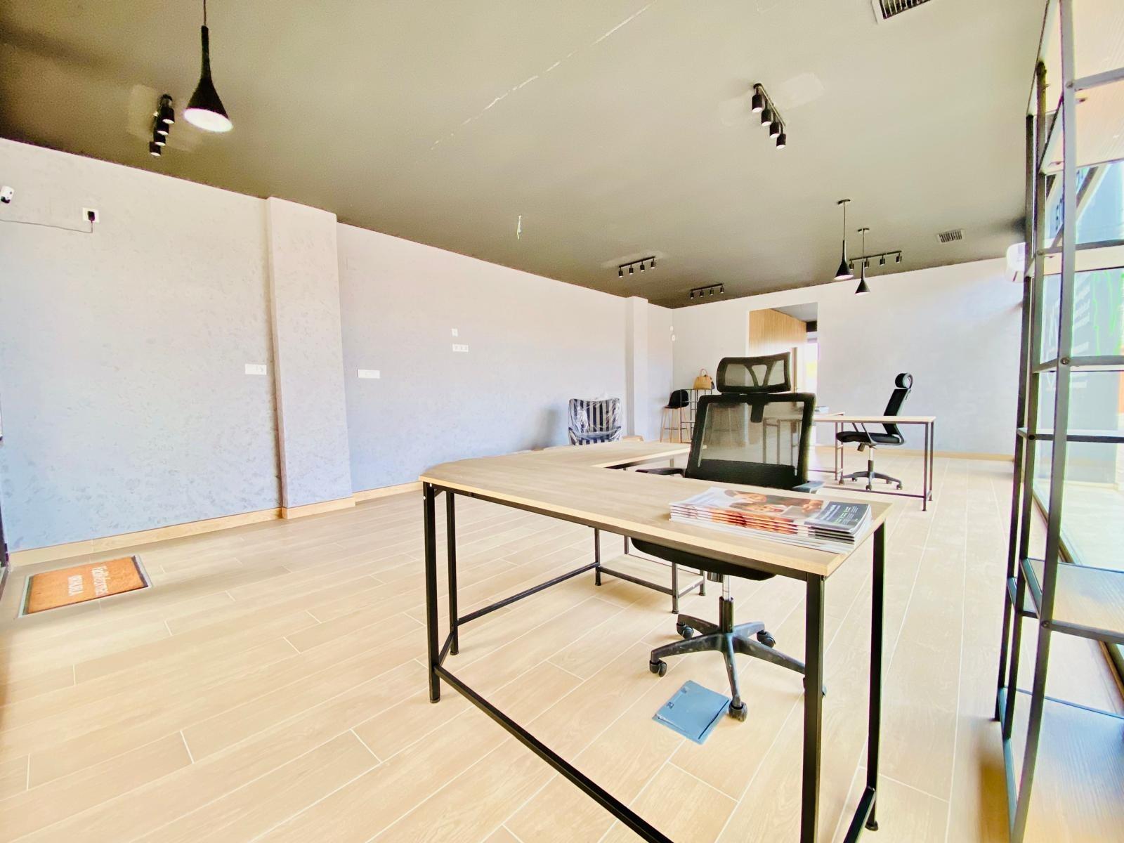 Dining area in commercial for sale in Orihuela Costa