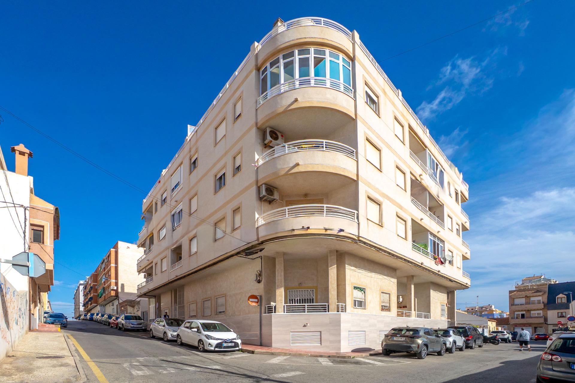 Exterior view in penthouse for sale in Torrevieja
