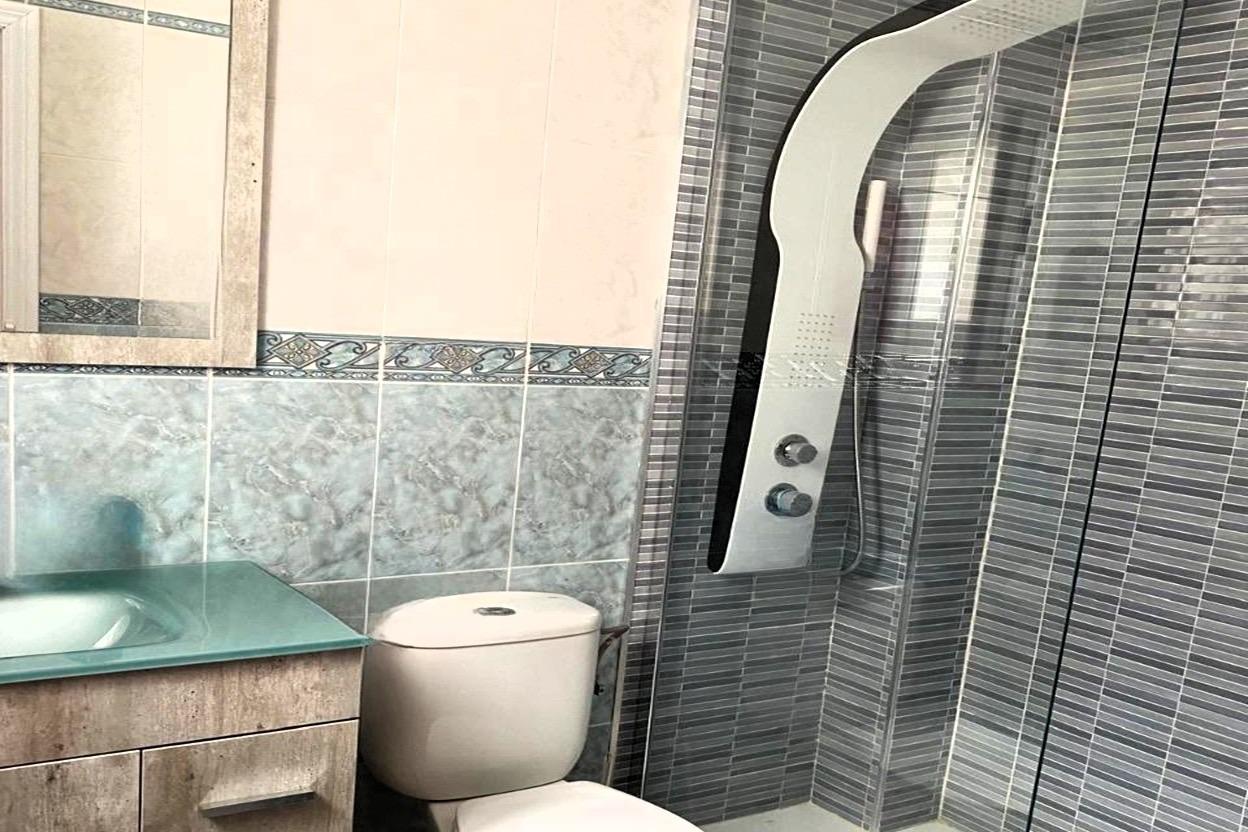 Garden in penthouse for sale in Torrevieja