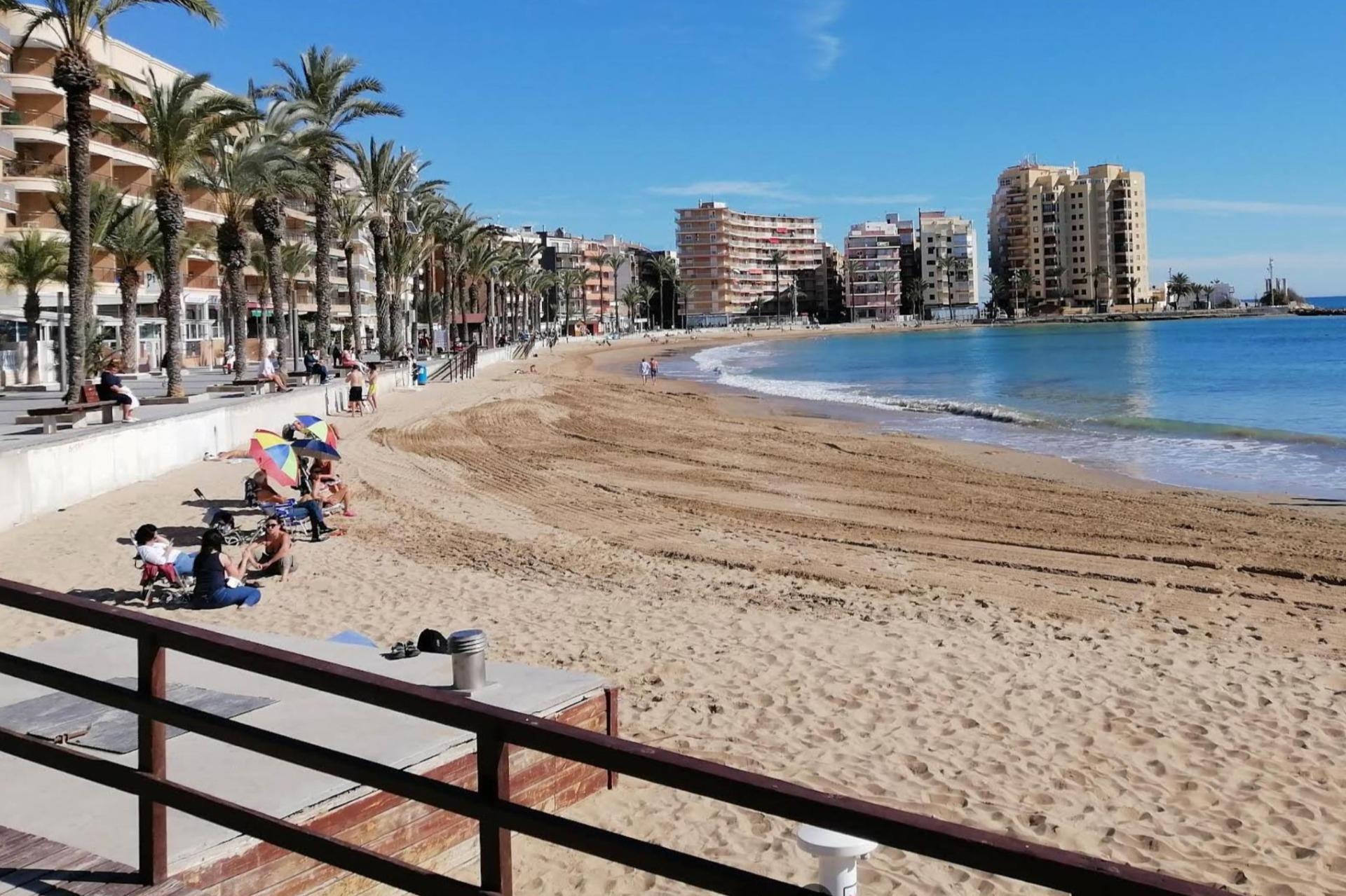 Kitchen in penthouse for sale in Torrevieja