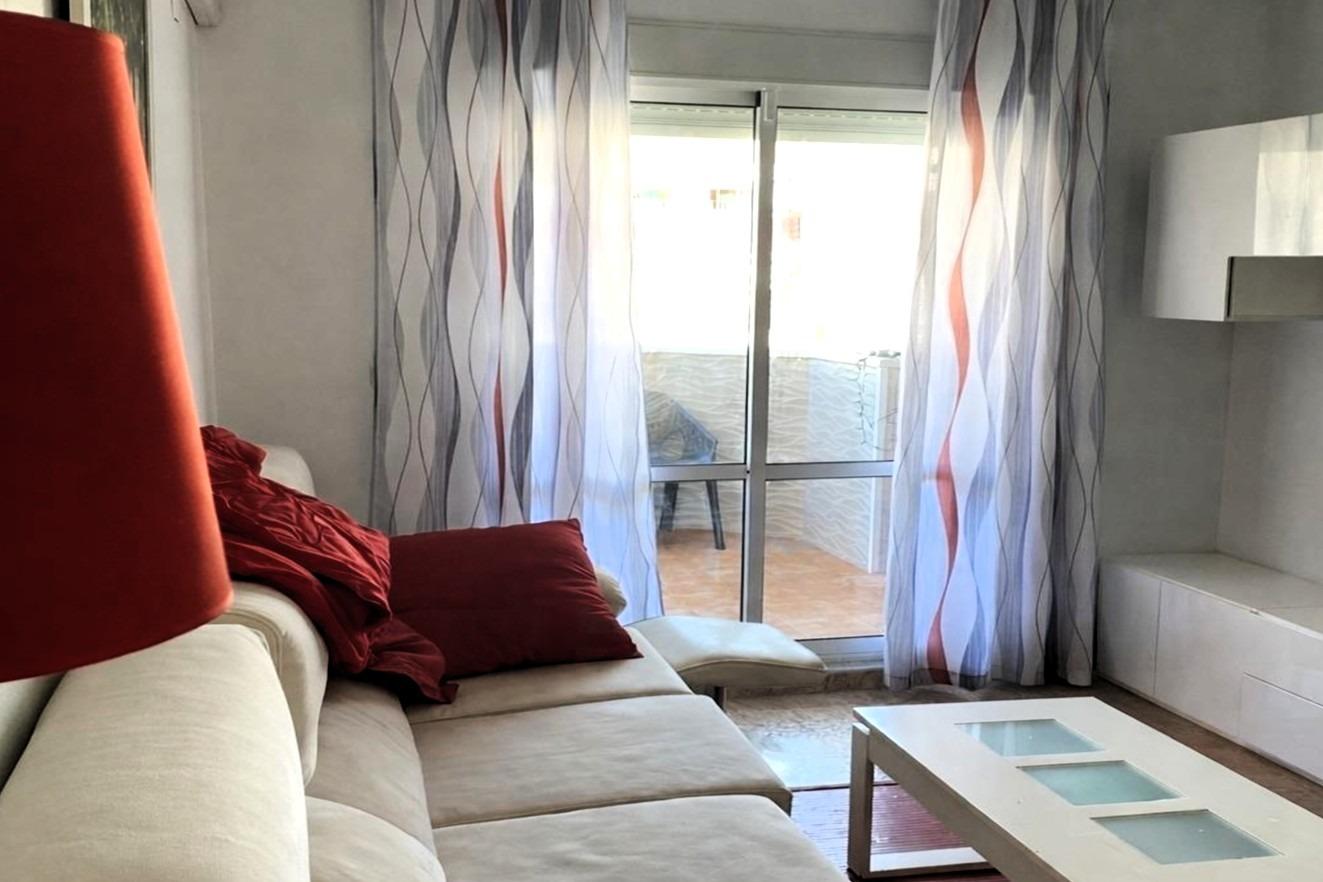 BRIGHT PENTHOUSE IN THE CITY CENTER, JUST 350 METERS FROM THE BEACH A home where you immediately fee