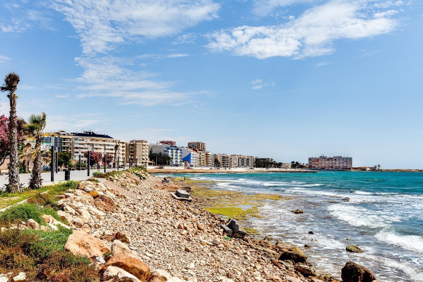 Terrace in apartment for sale in Torrevieja