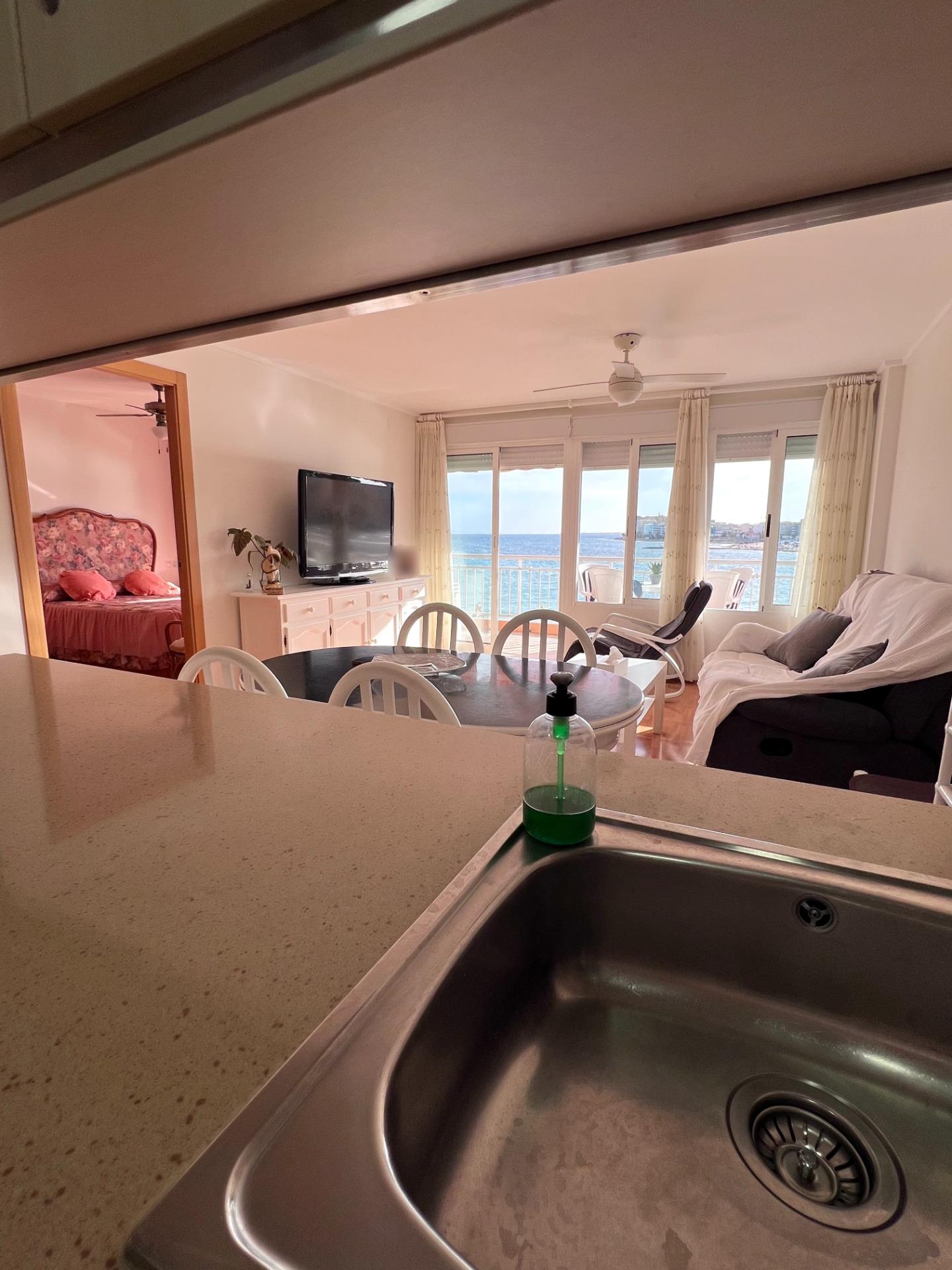 Master bedroom in apartment for sale in Torrevieja