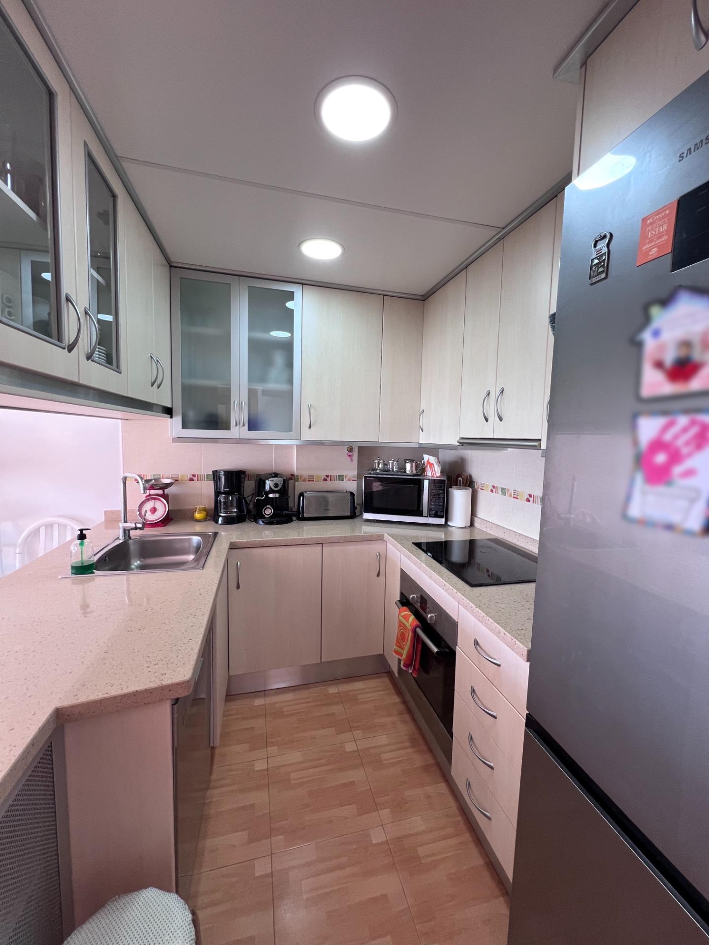 Bedroom in apartment for sale in Torrevieja