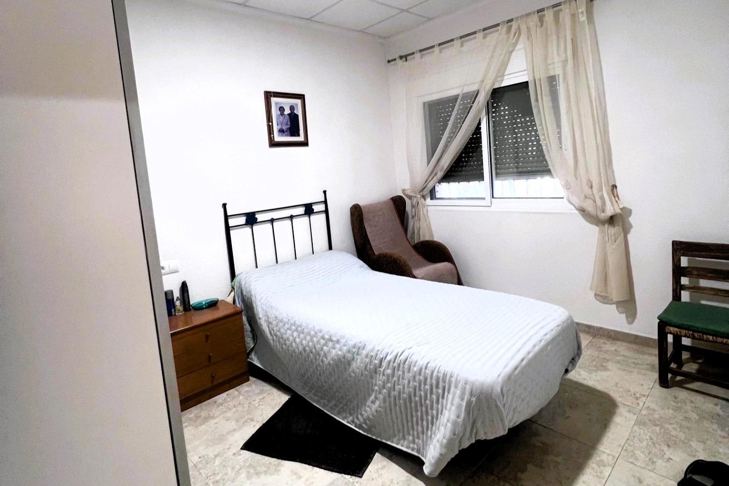 Master bedroom in villa for sale in Orihuela