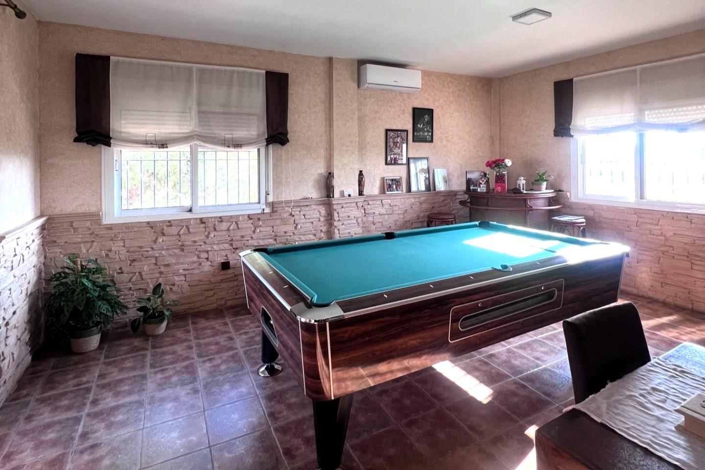 Terrace in villa for sale in Orihuela