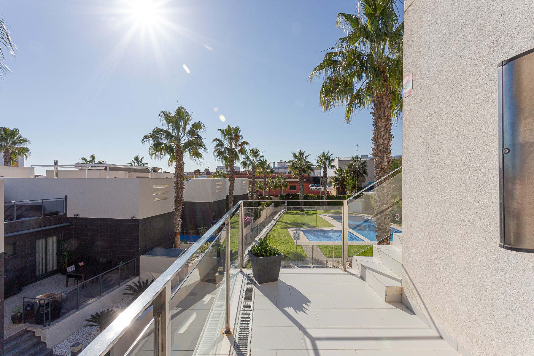 Garden in apartment for sale in Orihuela Costa
