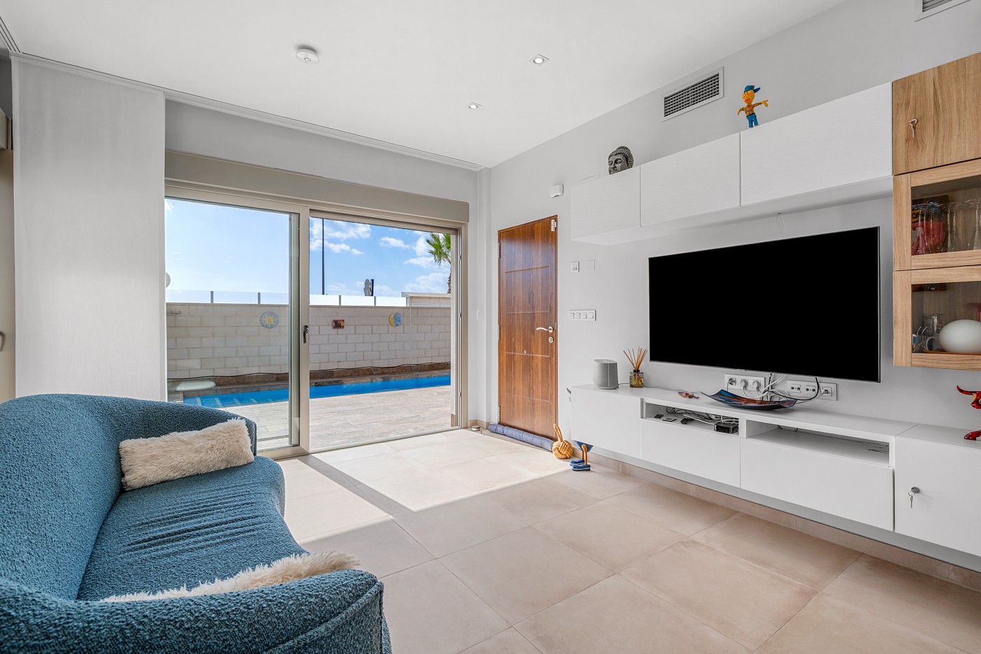 Living room in villa for sale in Orihuela