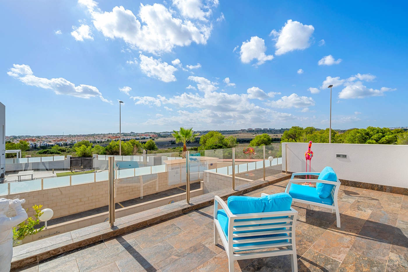 Bedroom in villa for sale in Orihuela