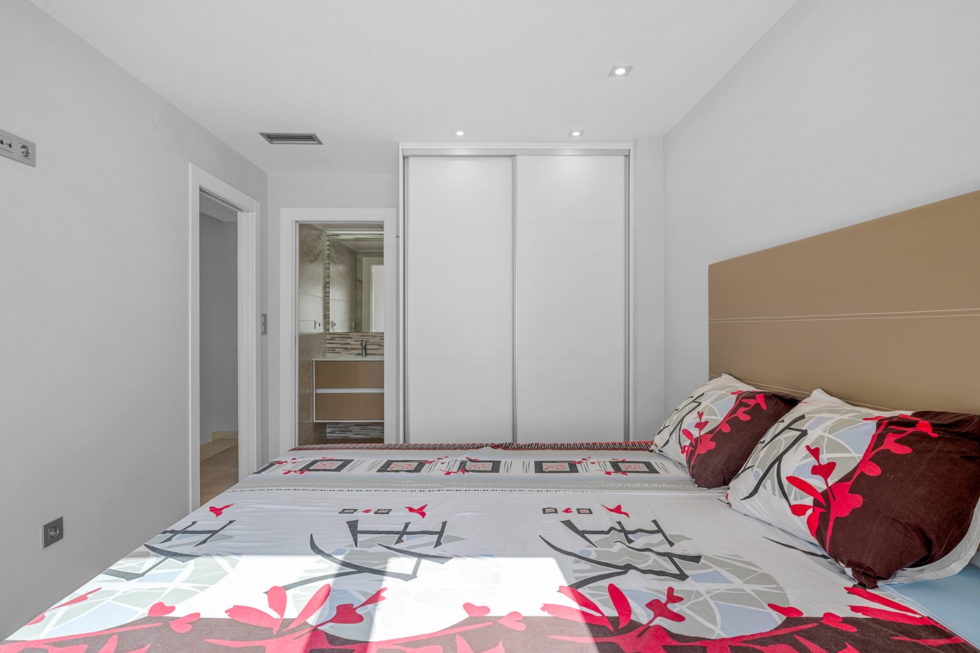Kitchen in villa for sale in Orihuela