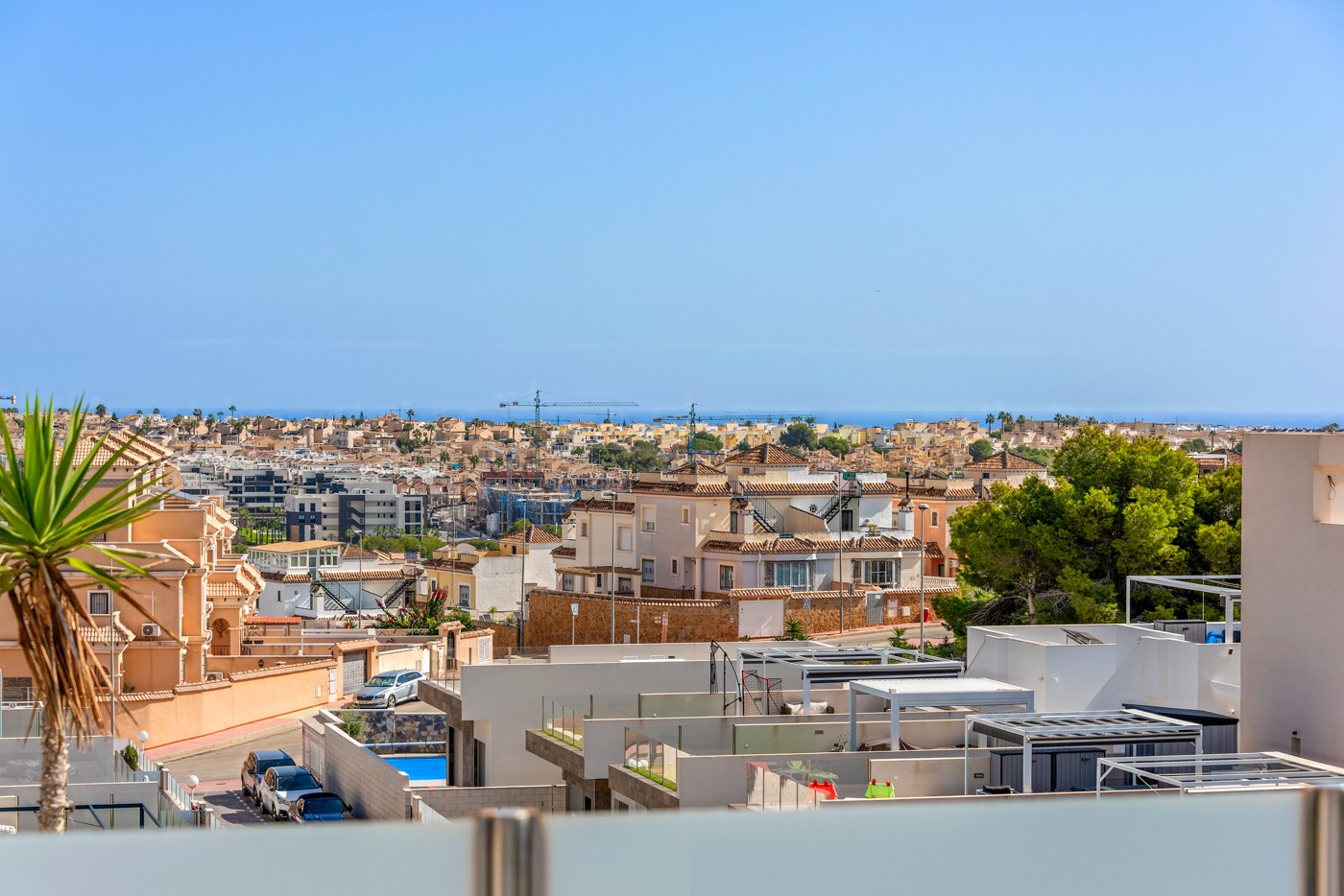 Garden in villa for sale in Orihuela