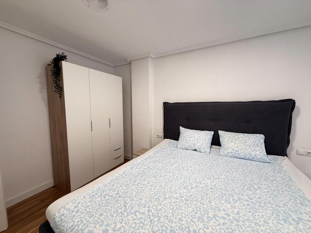 Living room in apartment for sale in Torrevieja