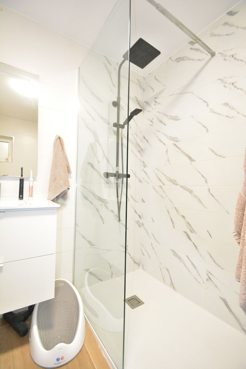 Bedroom in apartment for sale in Guardamar del Segura