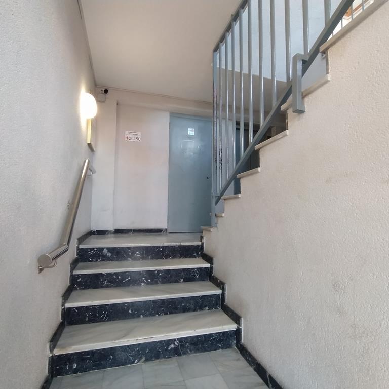 Bedroom in apartment for sale in Torrevieja