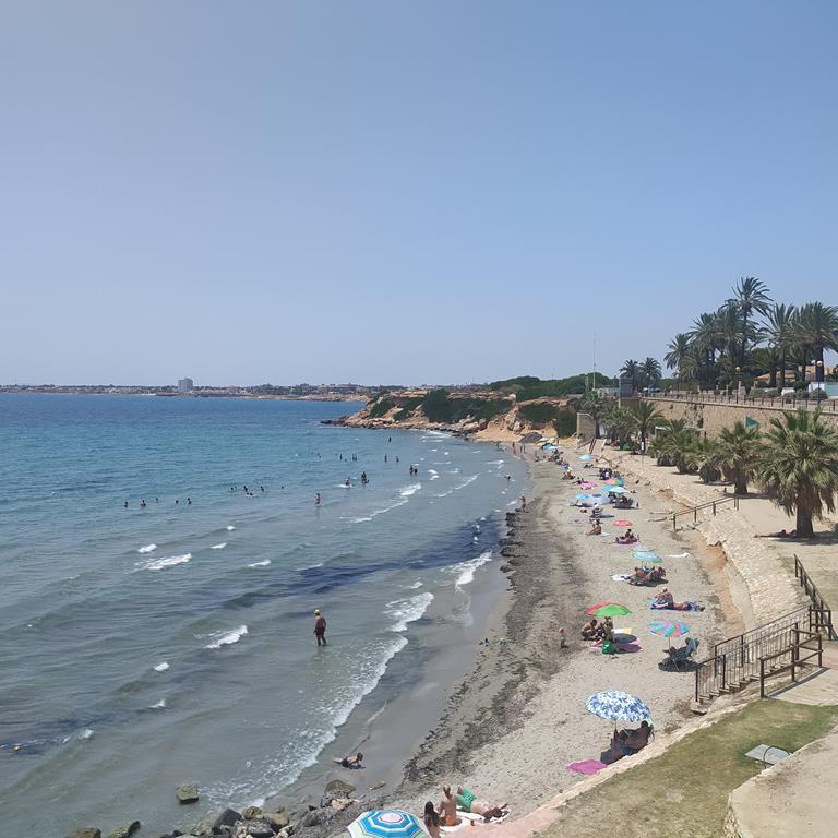 Master bedroom in apartment for sale in Torrevieja