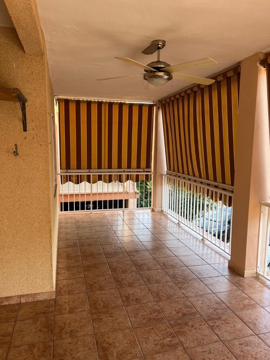 Living room in apartment for sale in Los Urrutias